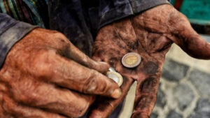 Milyonlarca emekçi açlığa mahkum edildi: Asgari ücrete ara zam yapılmayacak